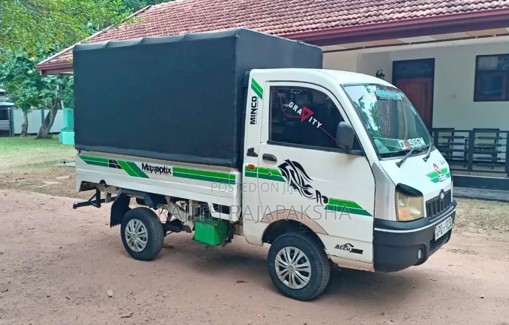 Mahindra Maxximo 2011 Lorry (Used)