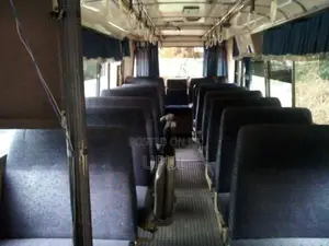 Isuzu Journey Q 1990 Bus (Used)