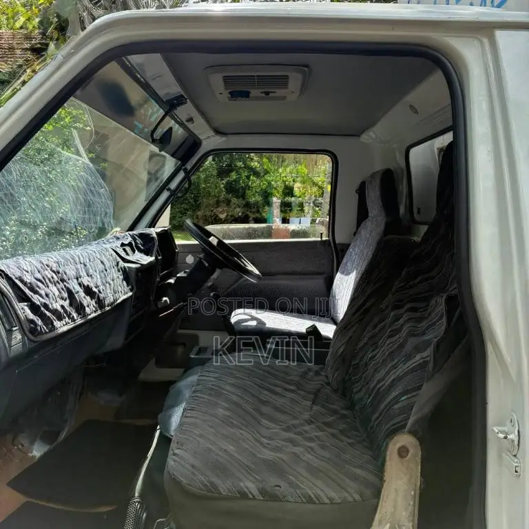 Isuzu 4HF1 1991 Lorry (Used)