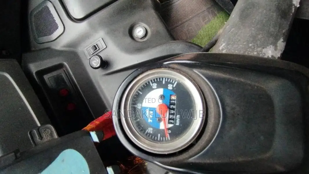 TVS King 2015 Three Wheel (Used)