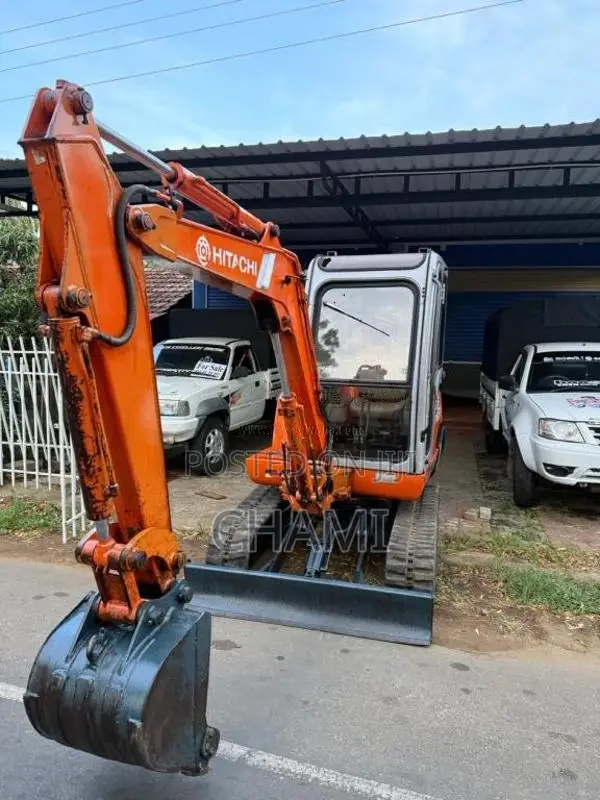 Hitachi Landy 2023 Heavy-Duty (Used)