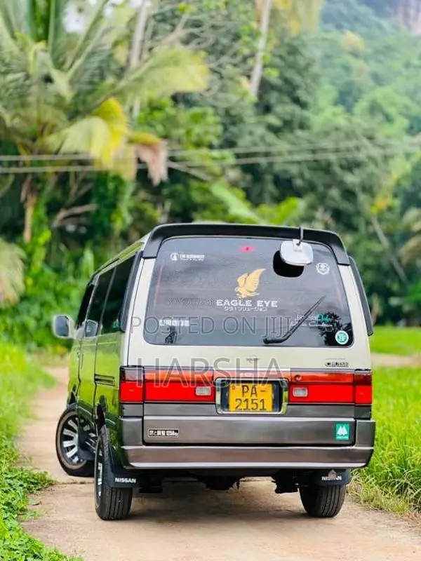 Nissan Caravan 1999 Van (Used)