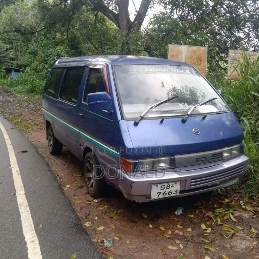 Nissan Largo 1992 Van (Used)