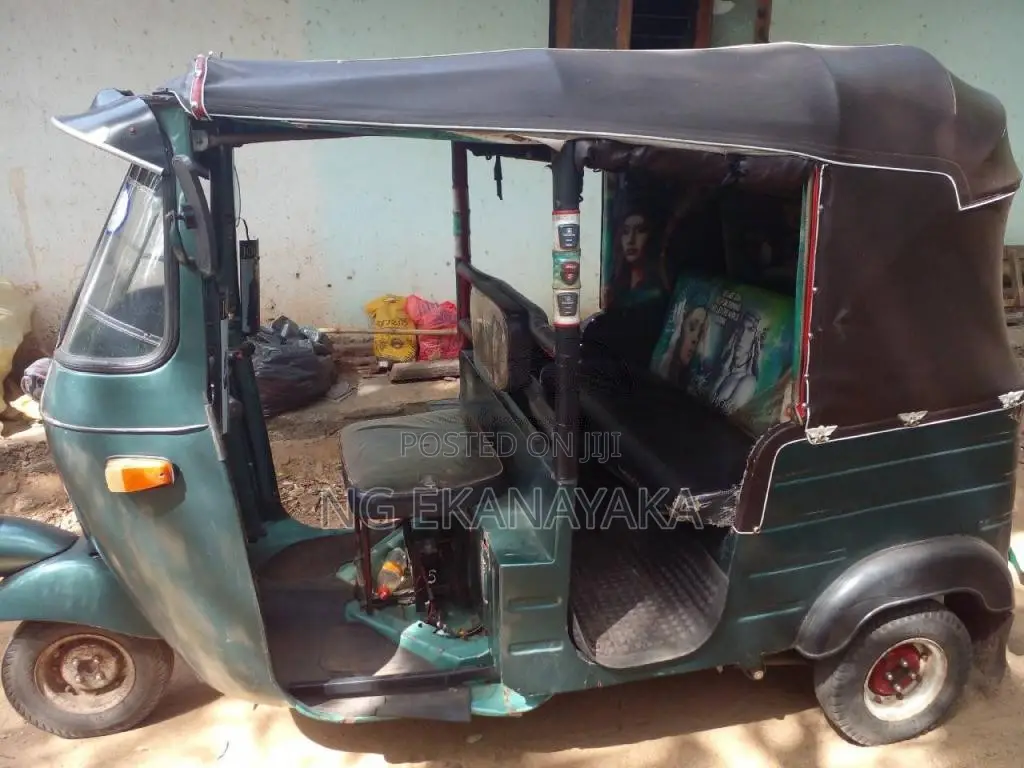 Bajaj RE 1981 Three Wheel (Used)