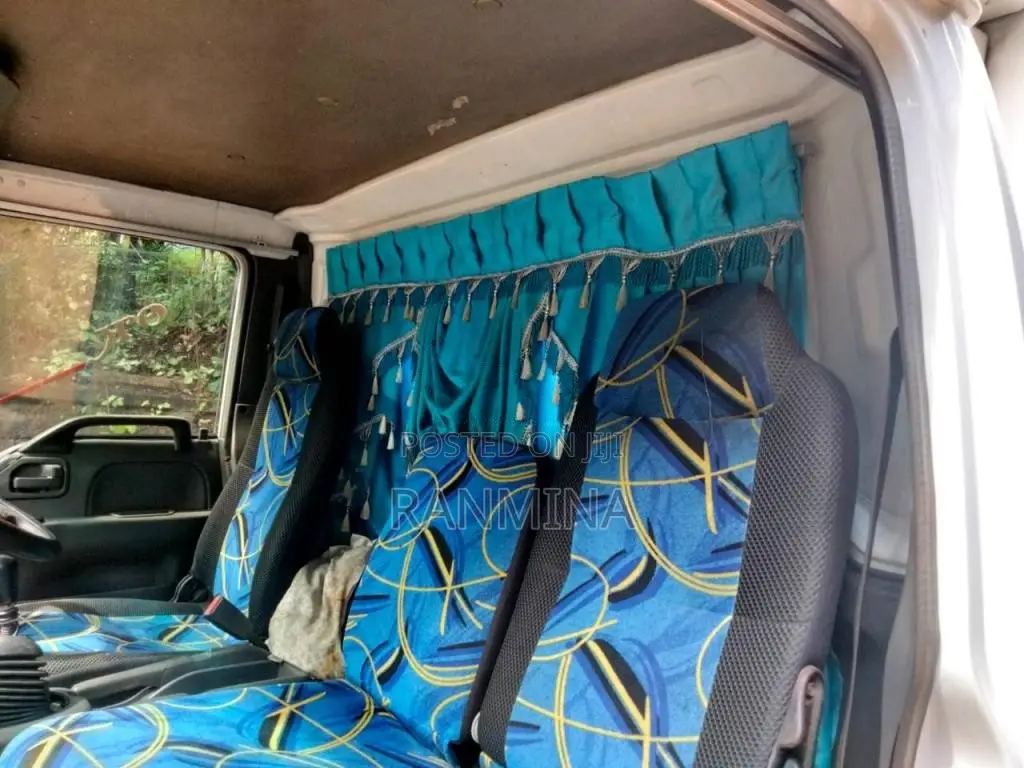 Isuzu 350 2009 Lorry (Used)