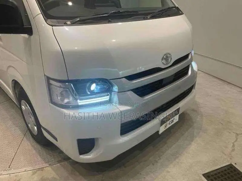 Toyota KDH High Roof HIACE Commuter 2026 Van (Used)