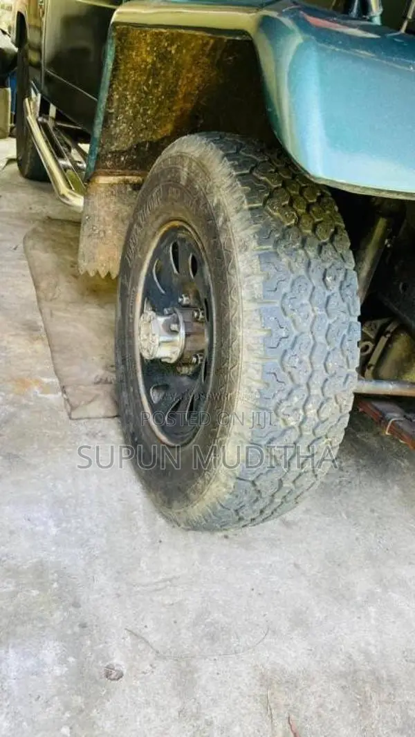 Mitsubishi 4DR5 1980 SUV (Used)