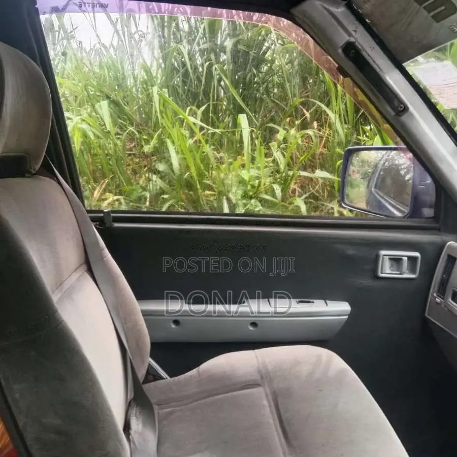 Nissan Largo 1992 Van (Used)