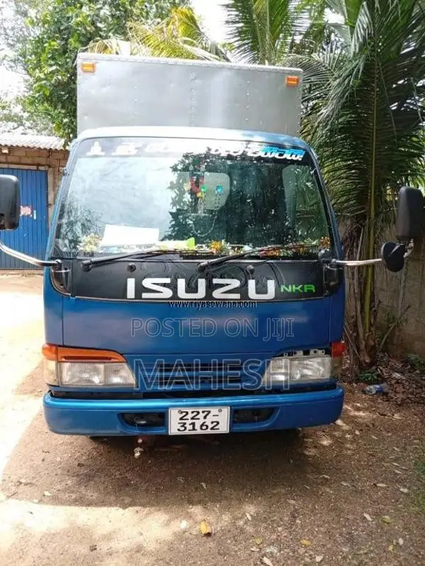 Isuzu ELFNKR66L CLOSED 1999 Lorry (Used)