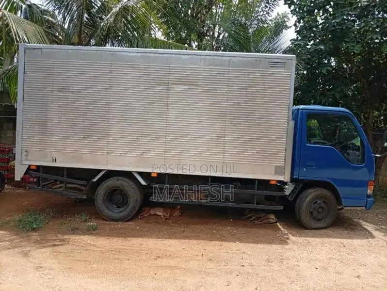 Isuzu ELFNKR66L CLOSED 1999 Lorry (Used)