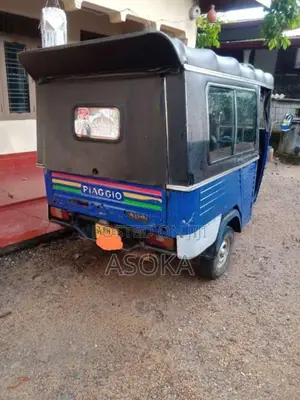 Piaggio Desel TApe 2010 Three Wheel (Used)