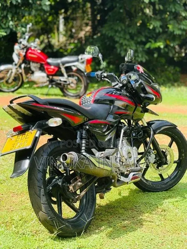 Bajaj Pulsar 2015 Motorbike (Used)