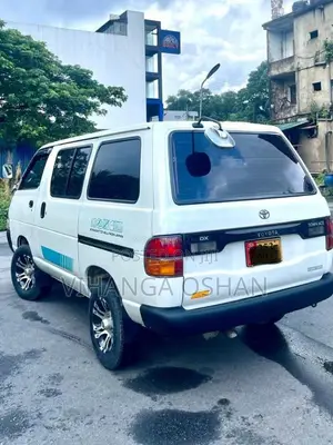 Toyota CR27 1993 Van (Used)