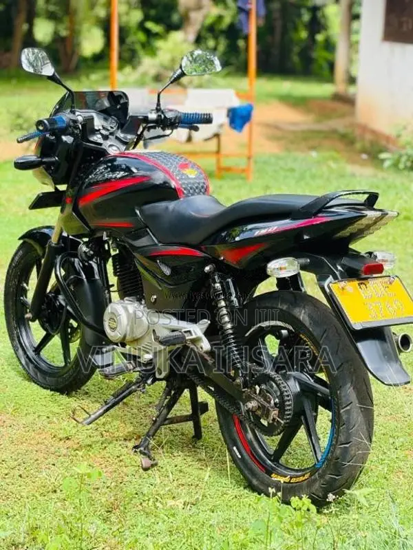Bajaj Pulsar 2015 Motorbike (Used)