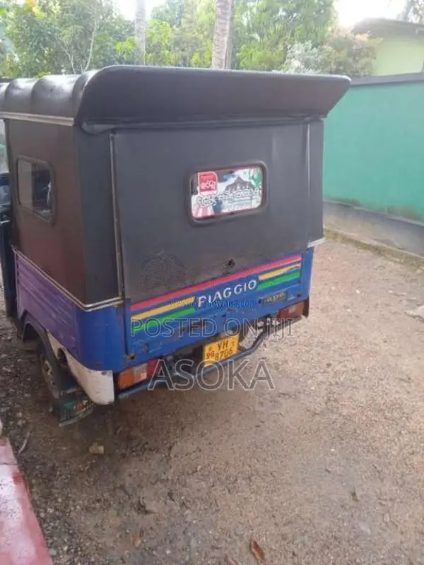 Piaggio Desel TApe 2010 Three Wheel (Used)