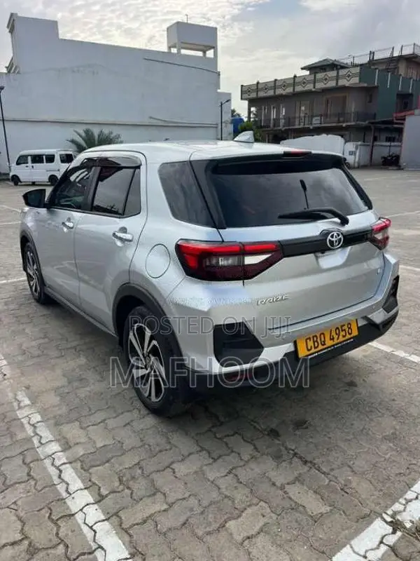 Toyota Raize Z Grade Turbo 2WD 2025 SUV (Used)