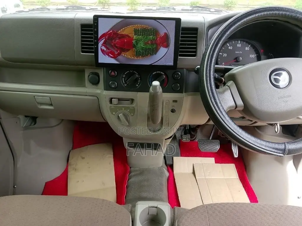 Suzuki 2025 2015 Van (Used)