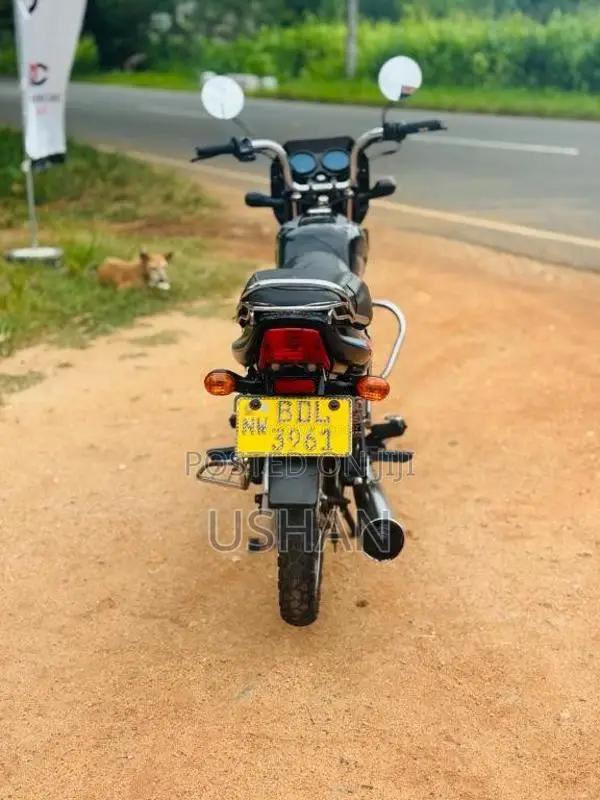 Bajaj CT-100 2016 Motorbike (Used)