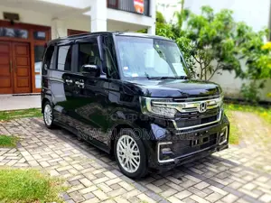 Honda N Box Custom 2023 Car (Used)