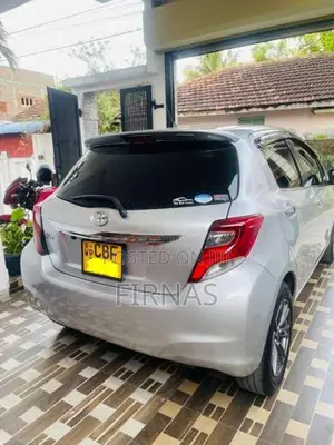 Toyota Vitz 2015 Car (Used)