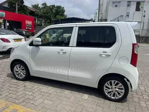 Suzuki Wagon R FX Hybrid 2016 Car (Used)