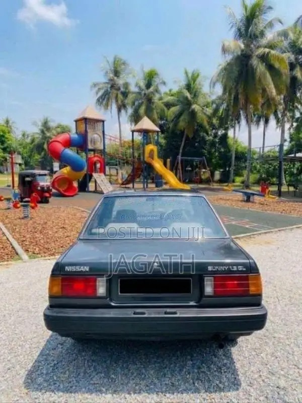 Nissan B11 Sunny 1984 Car (Used)