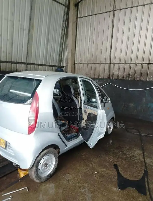 Tata Nano 2012 Car (Used)