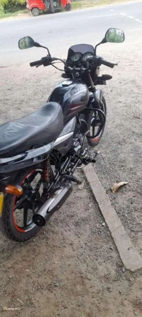 Bajaj Platina 2015 Motorbike (Used)