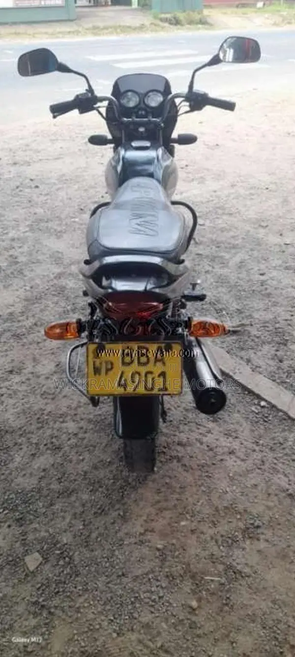 Bajaj Platina 2015 Motorbike (Used)