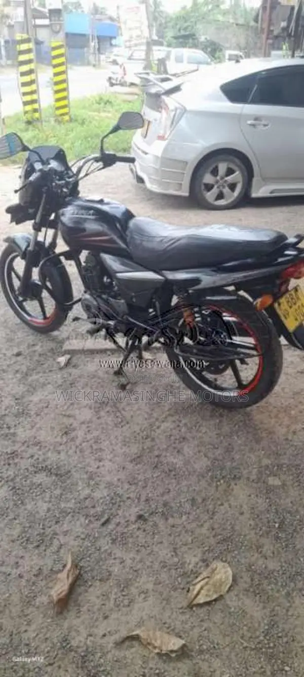 Bajaj Platina 2015 Motorbike (Used)