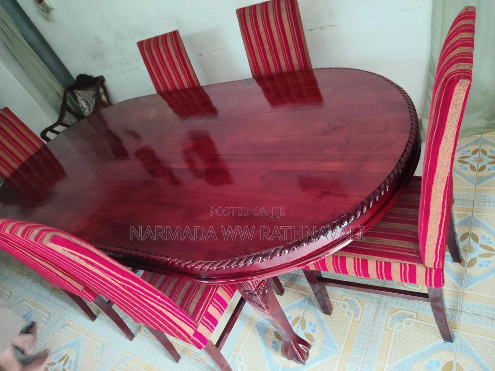 Dining Table With 06 Chairs