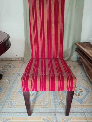 Dining Table With 06 Chairs