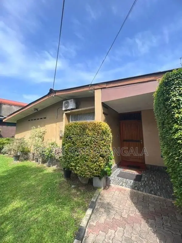 House 15.9P Near Galle Road for Sale in Rawathawatta Moratuwa