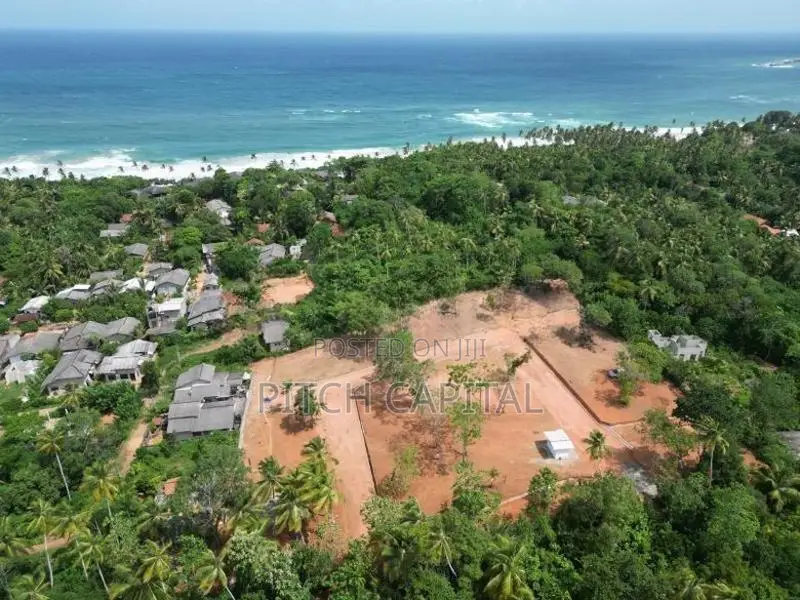 හිරිකැටියෙන් අගනා ඉඩමක්