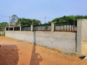 Prime Land with House for Sale in Godagama