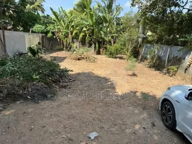 Kiribathgoda - Land for Sale
