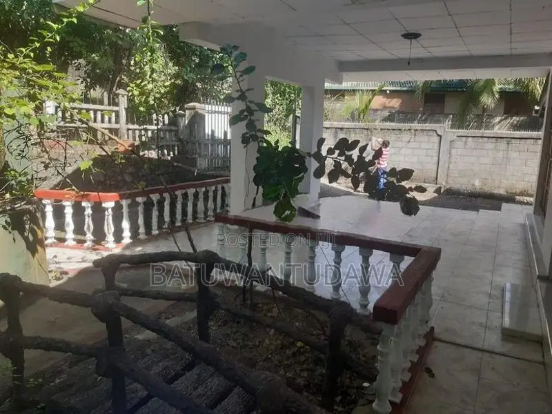 One Story House with Land Sale Polgasowita