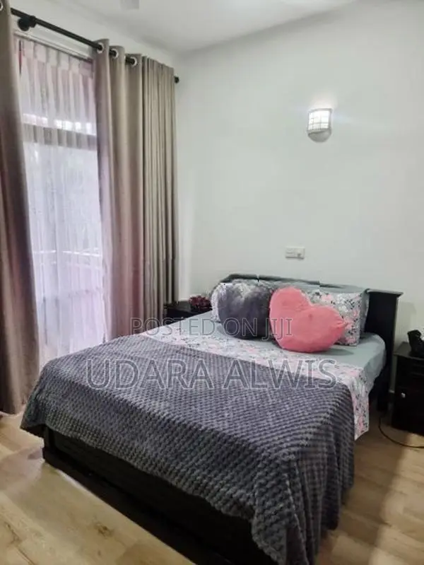 Nugegoda A/C Luxury Apartment for Sale