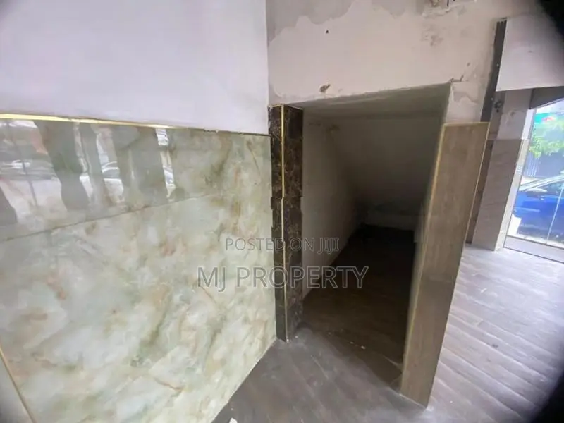 ( TC-1140) Commercial Shop Space For Rent in Thalawathugoda