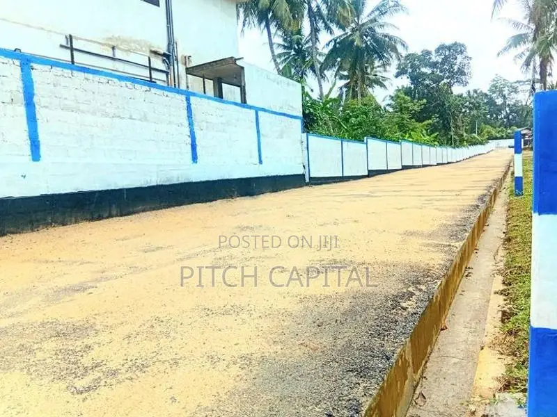 Athurugiriya පුරවරයෙන් විකිණීමට අගනා බිම් කොටස්