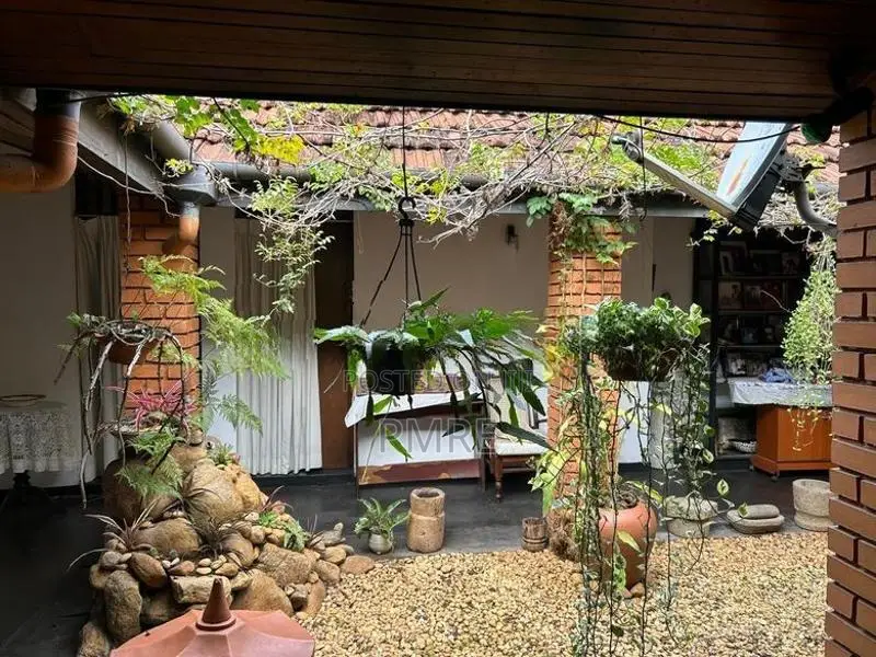 House for sale land value in colombo 4