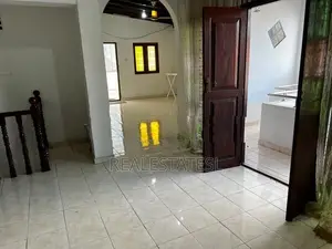 FOR RENT – Spacious 4 Bedroom Semi-Furnished House in Dehiwala