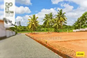 අතුරුගිරිය වටිනා බිම්කොටස් විකිණීමට ඩී