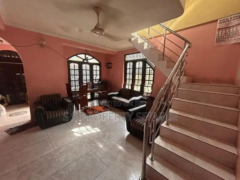 2 story house for Sale in Kirulapone, Colombo 06 (SSPH-396)