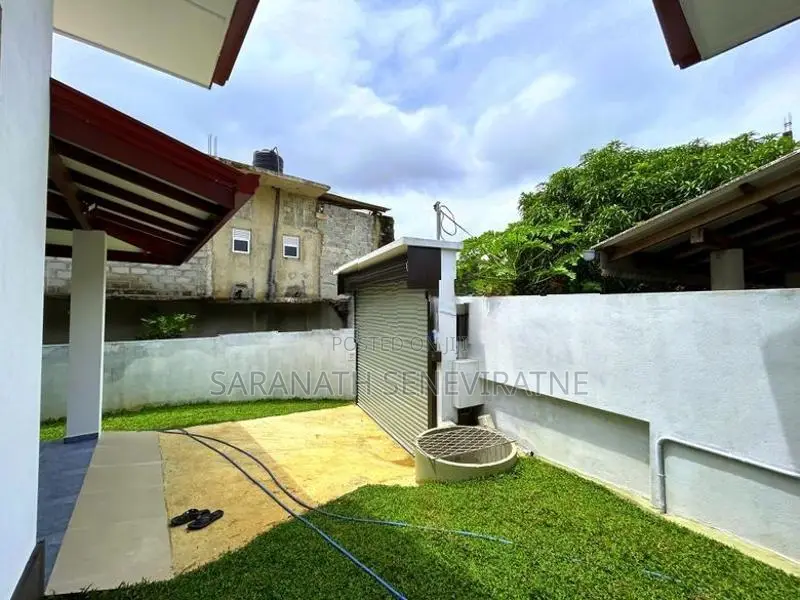 Brand New House For Sale Piliyandala Gandabuwana Rd - Batakettara Nort