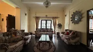 18 Perches land with old house for sale in Colombo 3 (C7-10135)