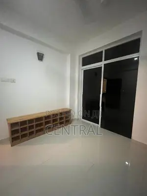 Furnished Apartment for Sale in Mount Lavinia (C7-10137)