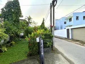 Old House For Land Value Dehiwala Waidya Road