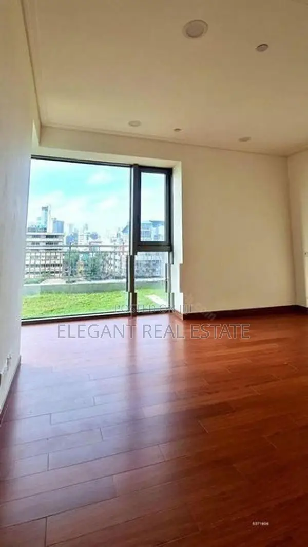 Astoria- 03 Bedroom Furnished Apartment for Sale in Colombo (A3504)