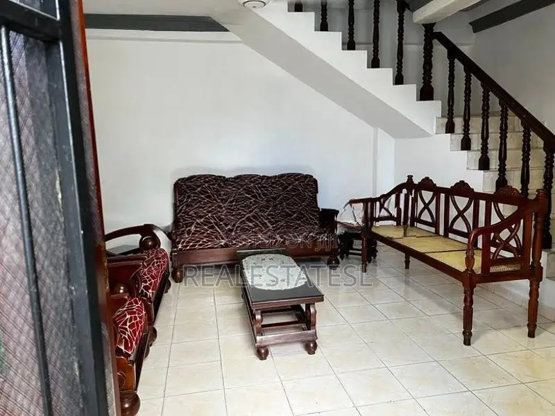 FOR RENT – Spacious 4 Bedroom Semi-Furnished House in Dehiwala